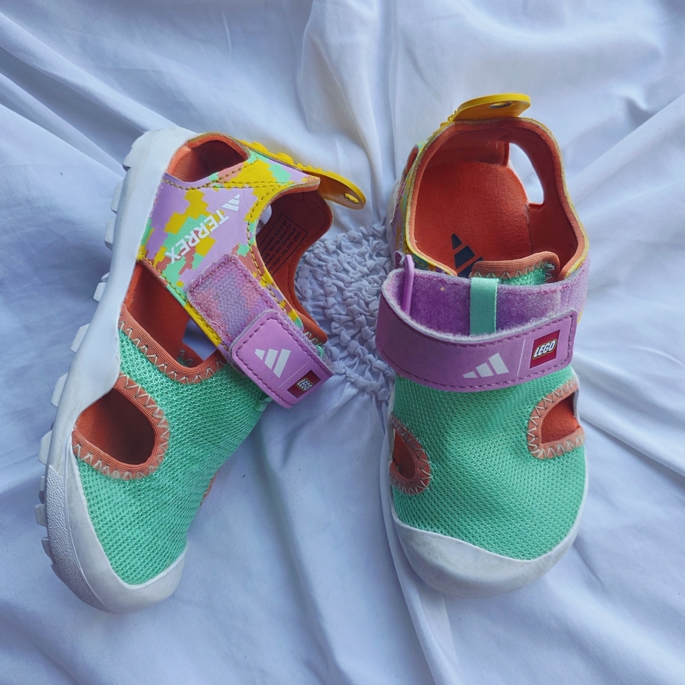 ADIDAS TERREX X LEGO® CAPTAIN TOEY SANDALS-10K
